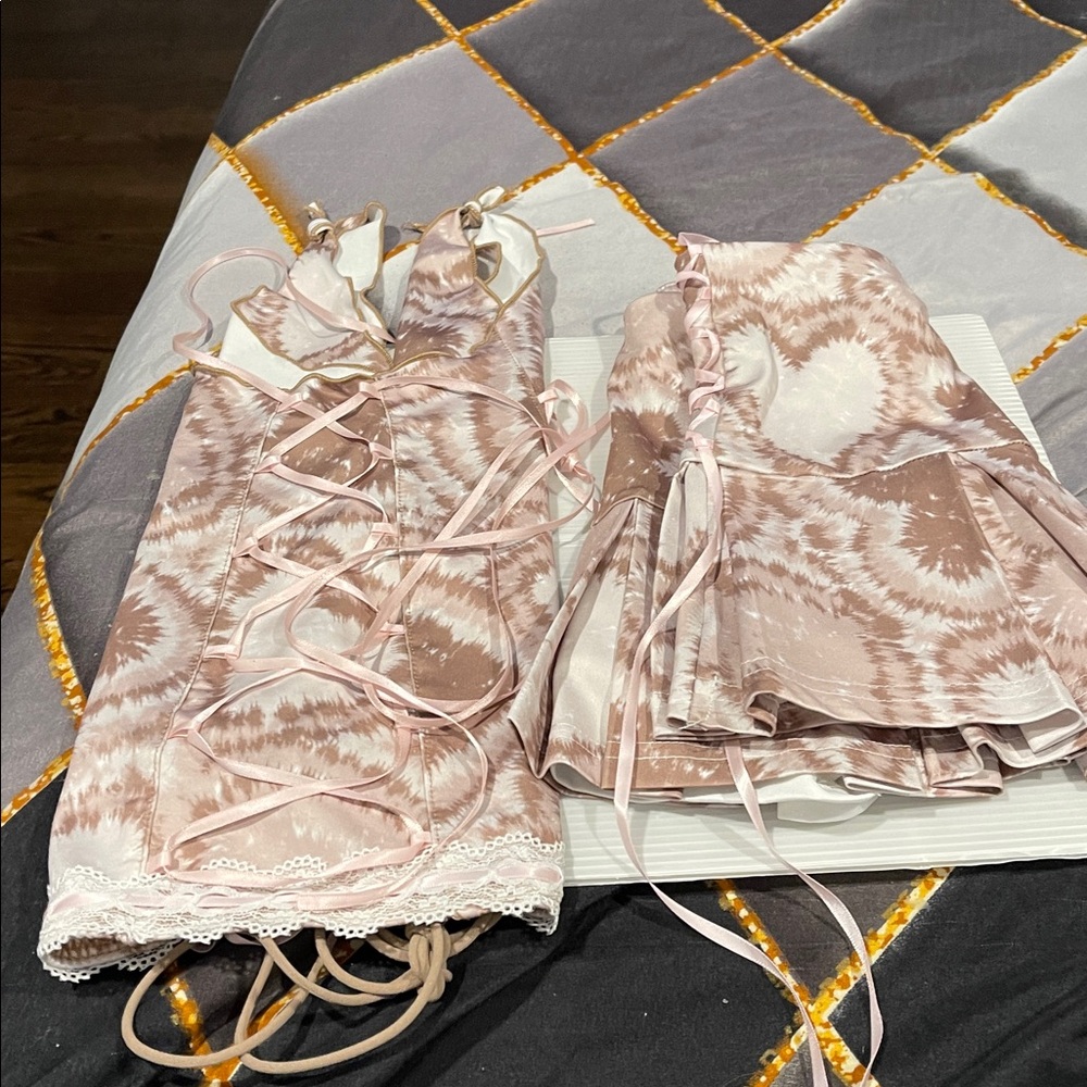 Pink and White Tie-Dye Two-Piece Set with hearts all over so fabulous - Picture 5 of 8